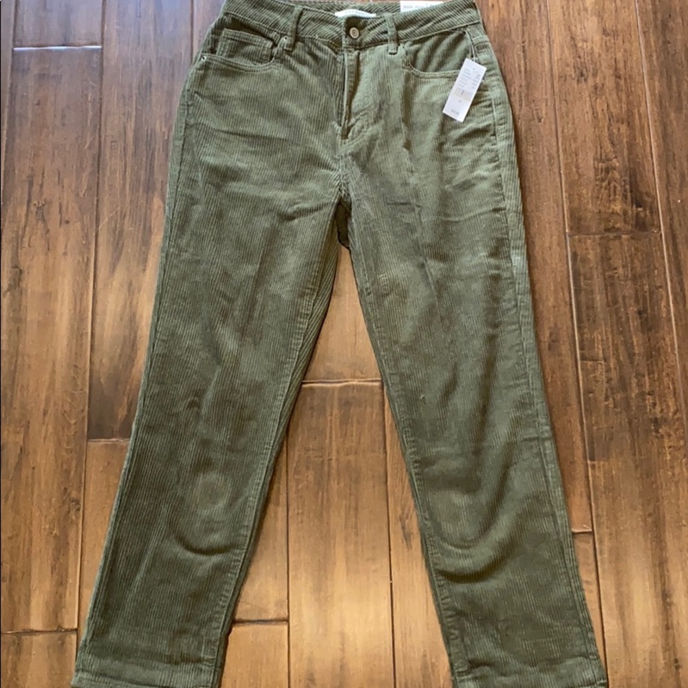 PacSun Olive Corduroy Jeans 26 NWT